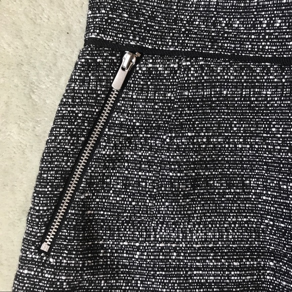 Classic H&M Skirt - Picture 4 of 5